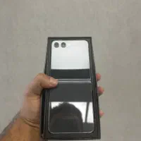 z flip5