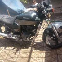 موتور سیکلت دو سیلندر رادیاتور