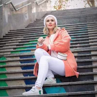 مدلینگ خانم برای معرفی در پروژه های مختلف مدل