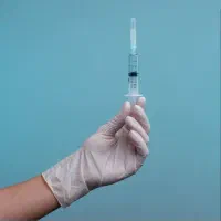 انجام امور پرستاری و تزیقات در منزل