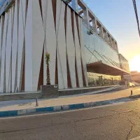 ۲۴ متر تهران مال ۲ نبش روبروی شهر فرش