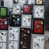 گاوصندوق|ابزارآلات|بندر انزلی, چهارفریضه|دیوار