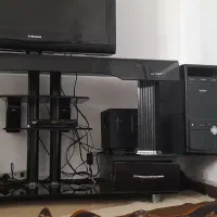 میز تلوزیون شیشه ای