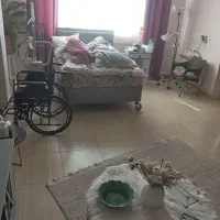 پرستار خانم