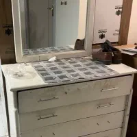 دراور آینه و کشو