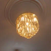 لوستر بسیار پرنور و زیبا