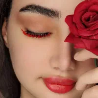 نیازمند مدل برای اکستنشن مژه رایگان