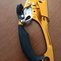 یومار دست چپ petzl