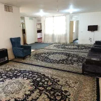 رهن کرایه طبقه اول/پارکینگ/150 متری/میدان آزادی