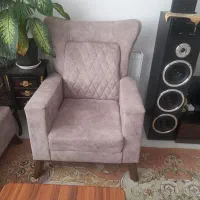 یک دست مبل راحتی تمیز وسالم