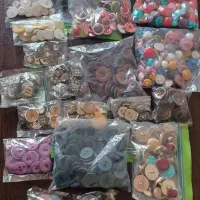 دکمه های ساده و رنگی(استوک)