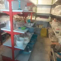 قفسه وسط فروشگاهی