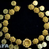 سرکمر ۱۷ گل مس و نقره