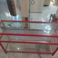 ویترین شیشه ای