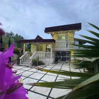 ویلا شهرکی با نگهبانی
