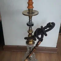 قلیان برنزی و میز سنتی فلزی