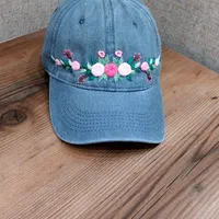 کلاه کپ گلدوزی|لباس|تبریز, |دیوار