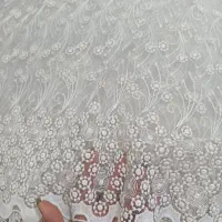 پرده و ساعت