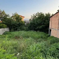 زمین-100-متری-تجاری-مسکونی-با-جواز-ساخت-در-چالوس