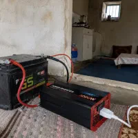 برق اضطراری با باتری خودرو و اینورتر برق ۲۲۰ ولت