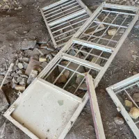 درب و پنجره اهنی همراه با حفاظ