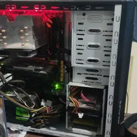 کیس کامل حرفهای به همراه مانیتور 19 اینچ سامسونگ