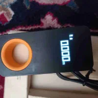 متر و خط کش لیزری