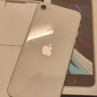 اپل آیفون se مدل ۲۰۲۰ ۱۲۸گیگLLA