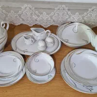 فروش سرویس چینی ۱۲ نفره‌ی مقصود