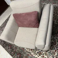 مبل تک نفره و میز جلومبلی