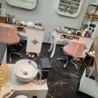 اجاره میز ناخن با مشتری+جذب مژه کار و فشیال کار|خدمات آرایشگری و زیبایی|تهران, میرداماد|دیوار