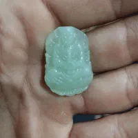 سنگ عقیق یمنی سبز کم رنگ