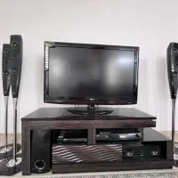 میز تلویزیون در حد نو