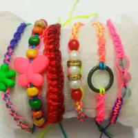 دستبند های دست ساز