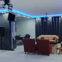 به یک پسر جهت نظافت منزل