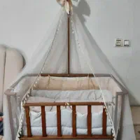 تخت چوبی نوزاد گهواره ای
