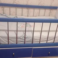 ست کمد و تخت  کودک به همراه خوشخواب کاملا سالم