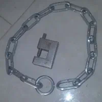 قفل و زنجیر فولادی