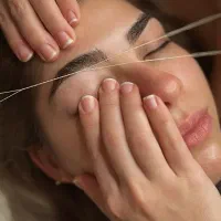 اصلاح صورت و ابرو