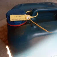 نانو آبگریز شیشه ساختمان و خودرو|مواد شوینده و دستمال کاغذی|رشت, گلسار|دیوار