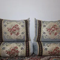 پشتی و بالشت لوله ای