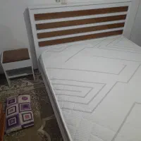 تخت ۲نفره تشک داره
