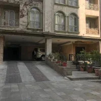 آپارتمان ازگل شمالی ۶۲ متری ورودی از لابی ۱ خواب