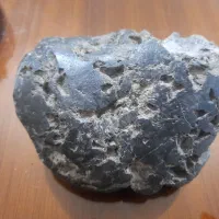 سلام دوستان عزیز آیا این سنگ شهاب سنگ هست