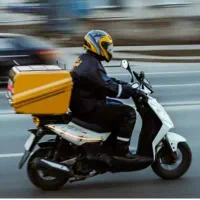 پیک جهت ارسال مرسولات پستی نیازمندیم