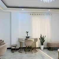 اجاره میز به لاین ناخن