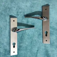 دستگیره های سویچی درب چوبی