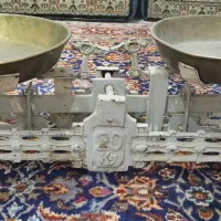 ترازوی قدیمی