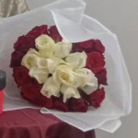 دسته گل|گل و گیاه طبیعی|مشهد, کارگران|دیوار