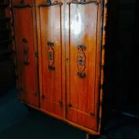 کمد چوبی